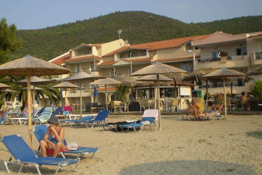 Rachoni Bay Hotel Скала-Рахониу Екстериор снимка